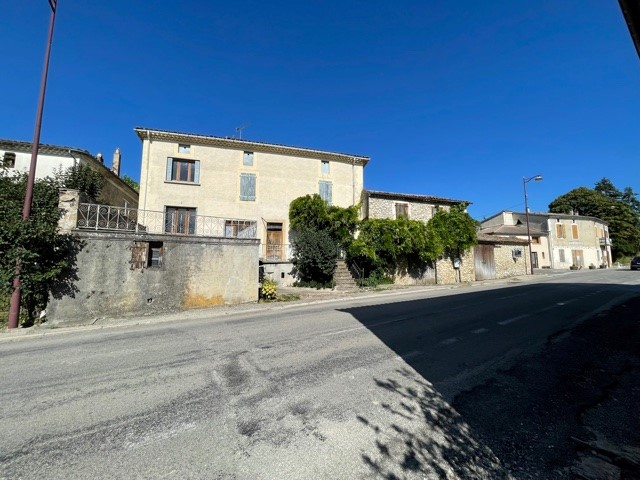 Vente Maisons 11 pièces26410