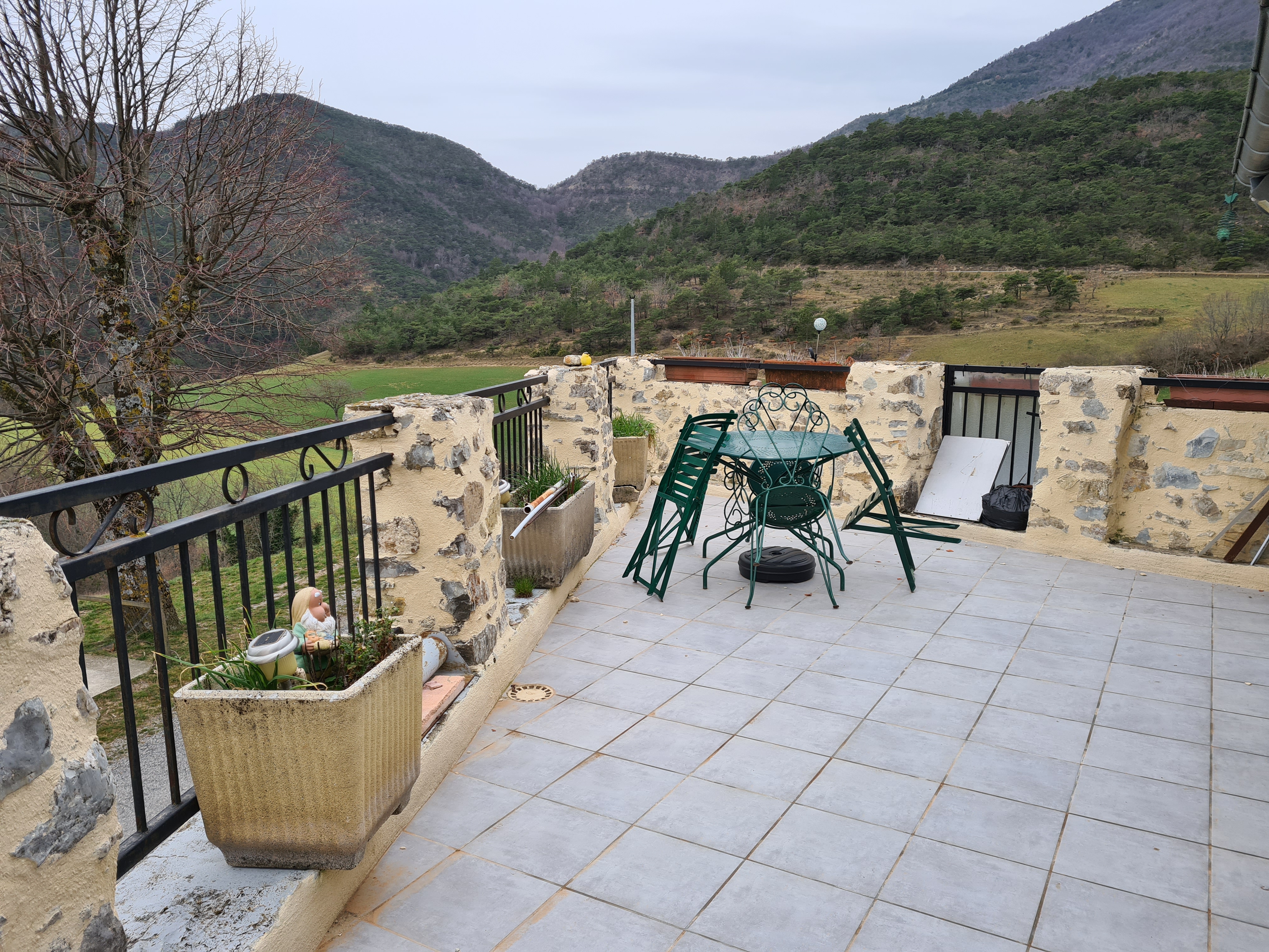 Maison en pierres 4 pièces - image 9