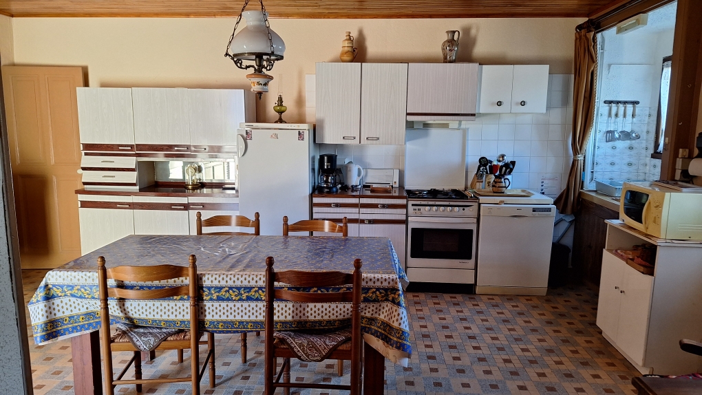 Maison en pierres 8 pièces - image 3