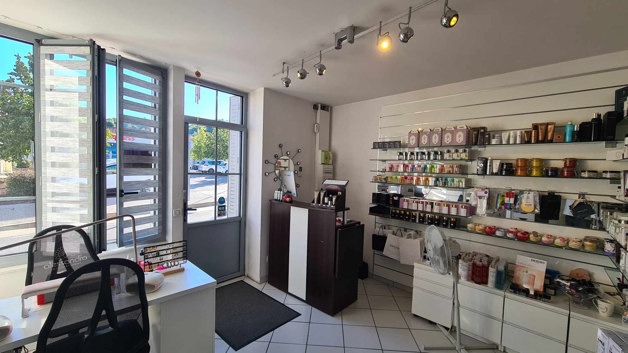 Vente Commerce 3 pièces26150