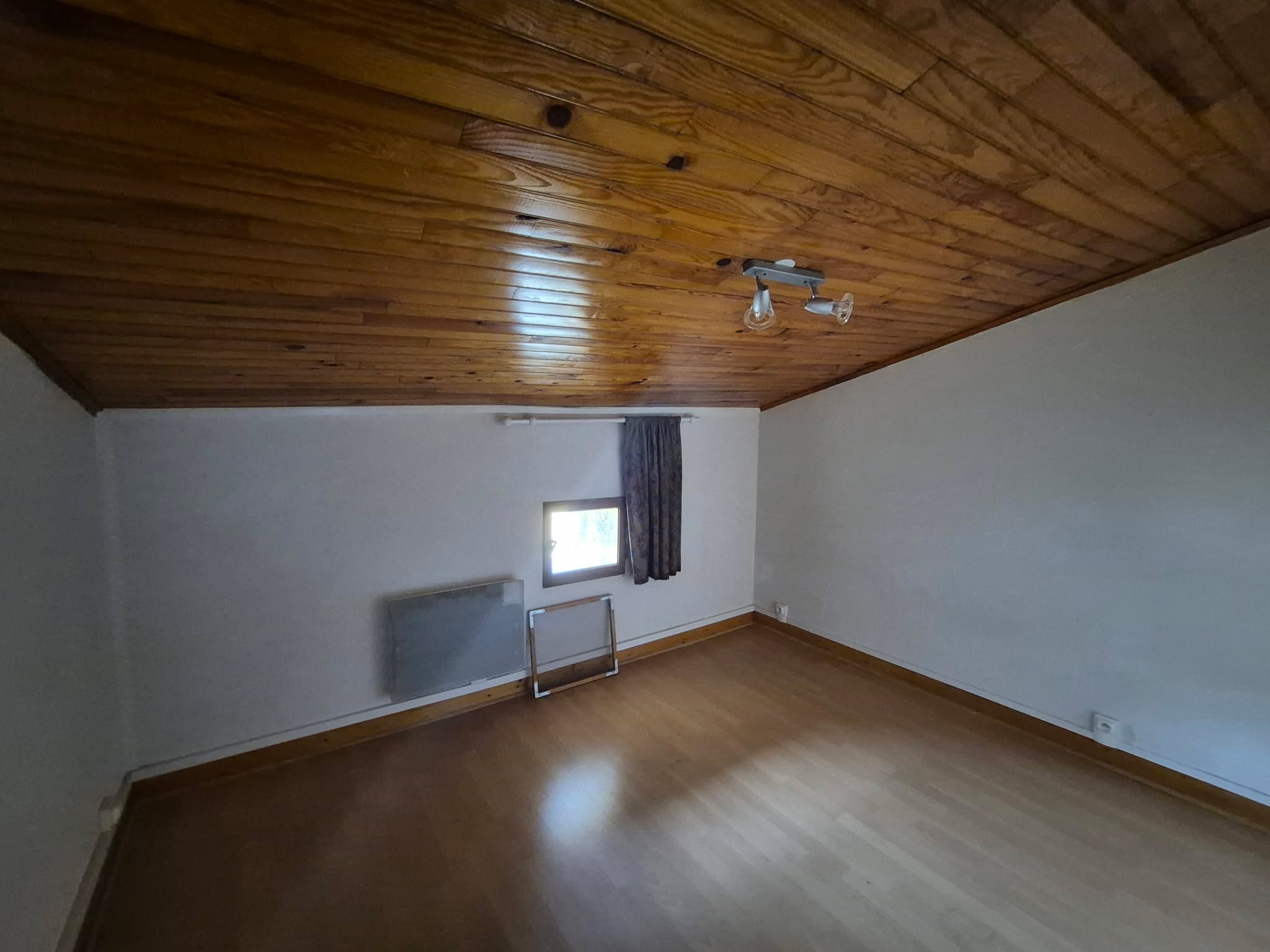 Maison en pierres 4 pièces - image 7