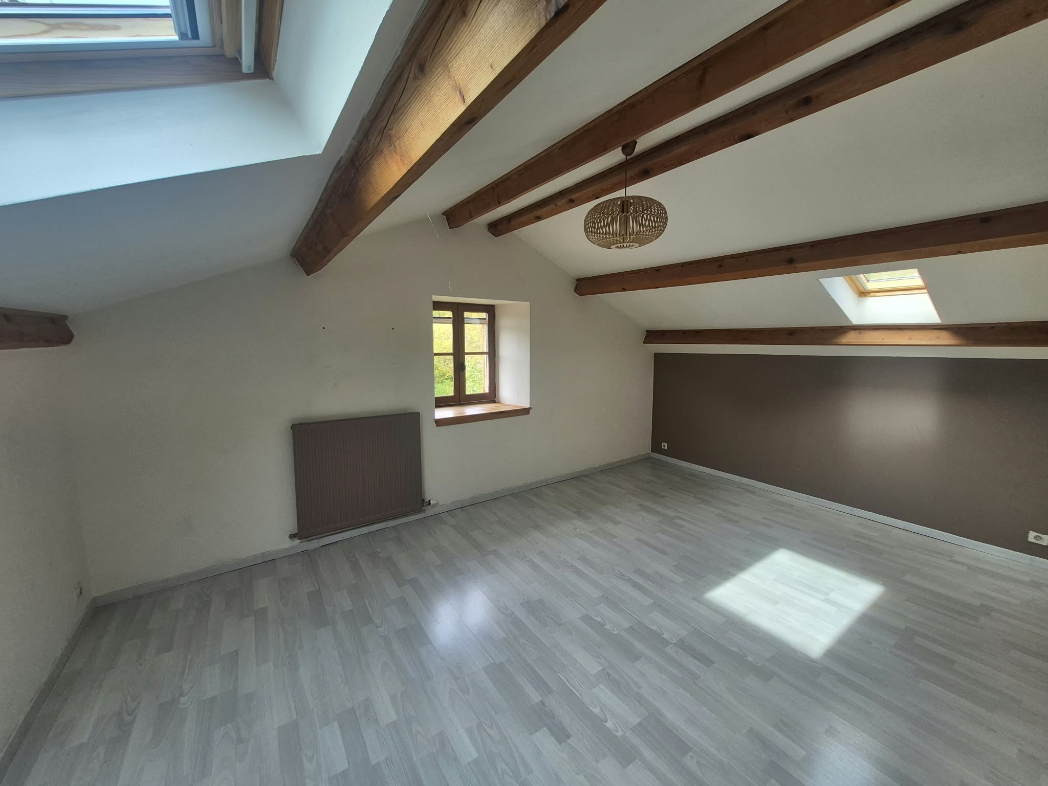 Maison en pierres 4 pièces - image 3