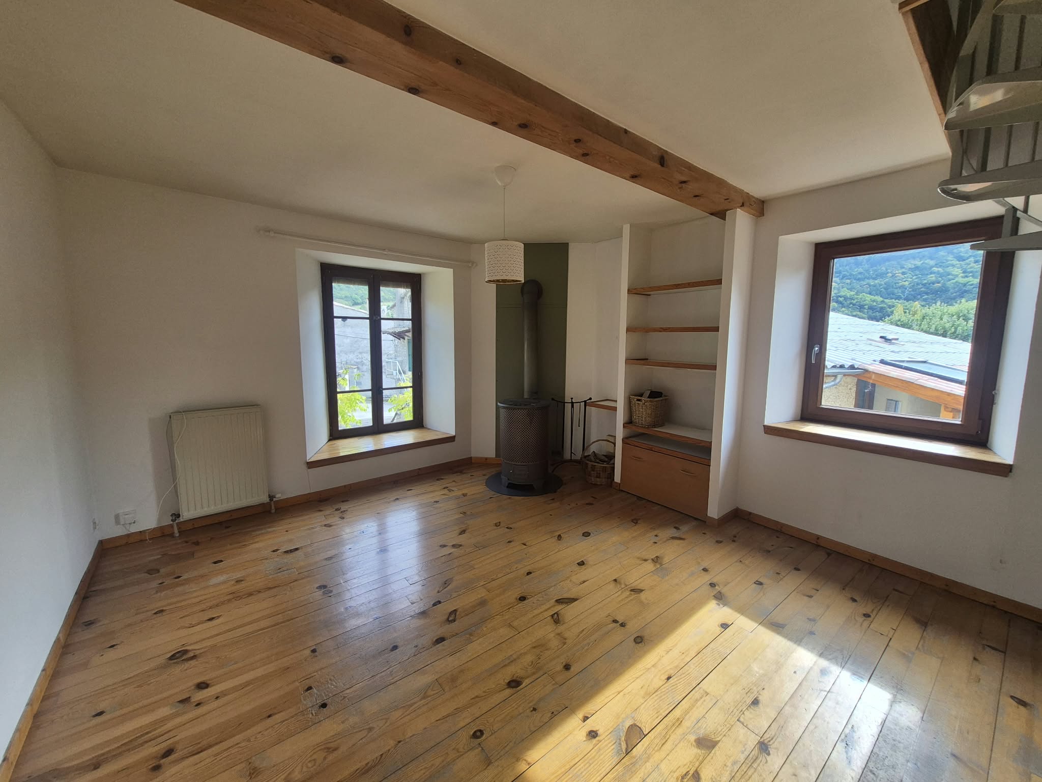 Maison en pierres 4 pièces - image 5