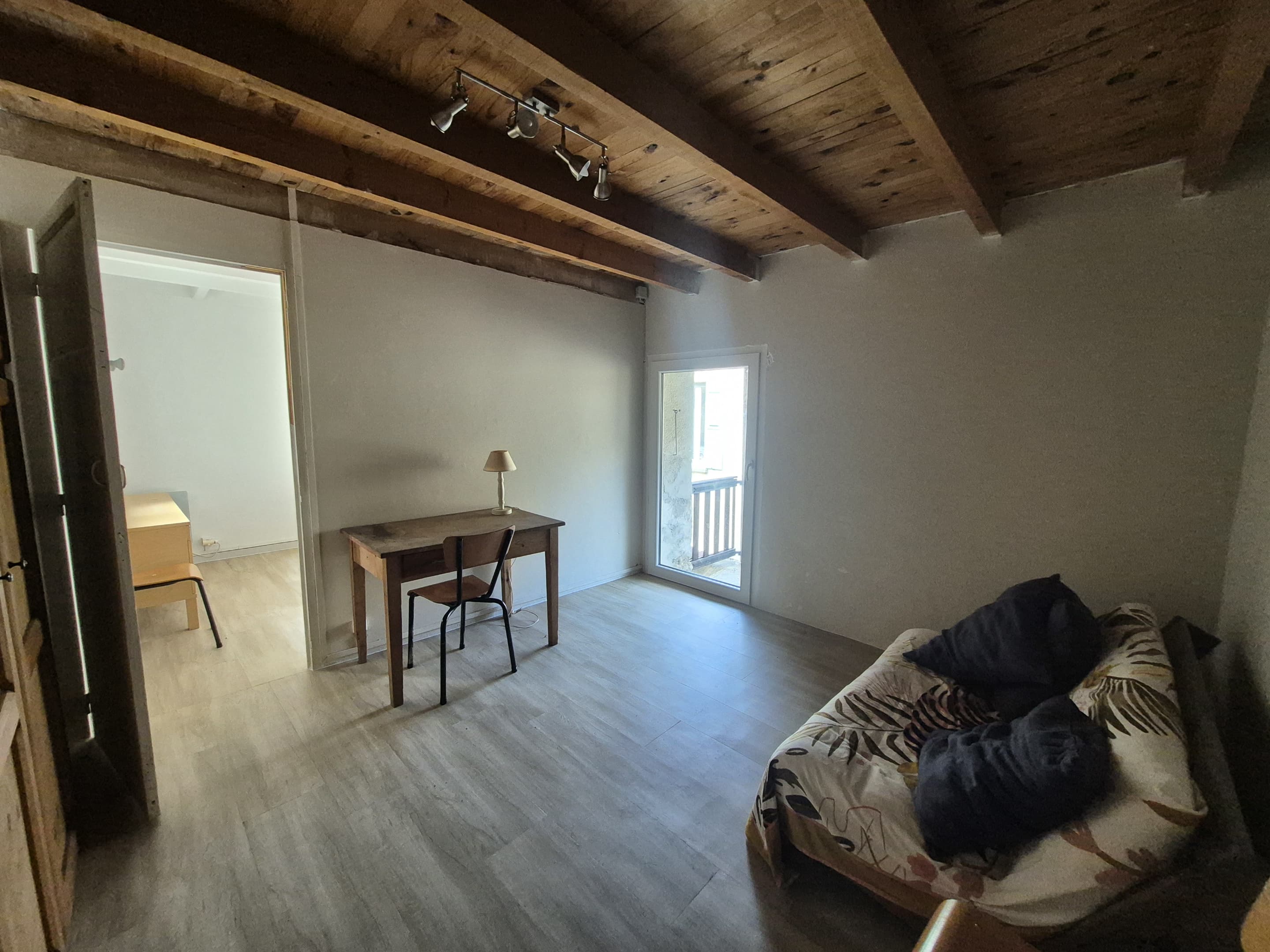 Maison en pierres 4 pièces - image 9