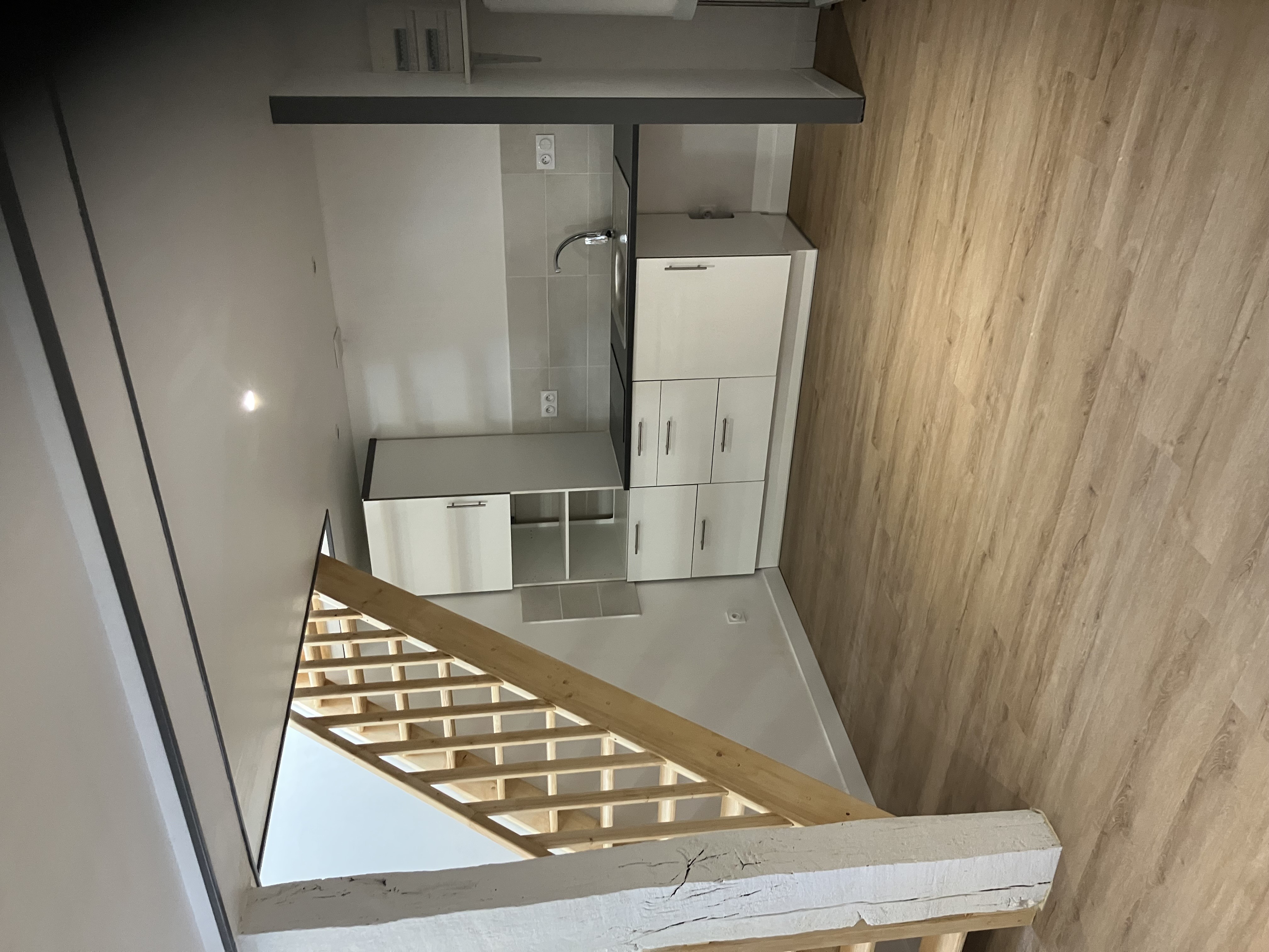 Location Appartement 2 pi&egrave;ces26150 Saint-Andéol