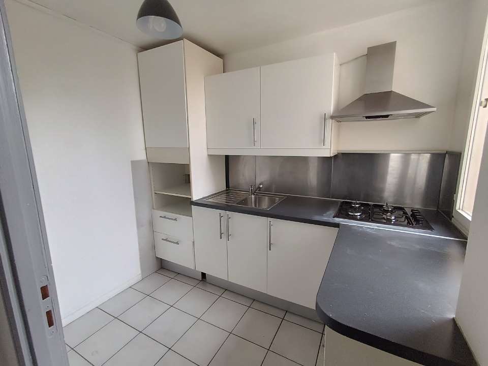 Appartement 3 pièces à Montélimar - image 1