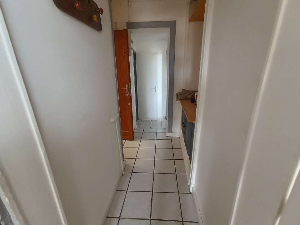 Appartement 3 pièces à Montélimar - image 2