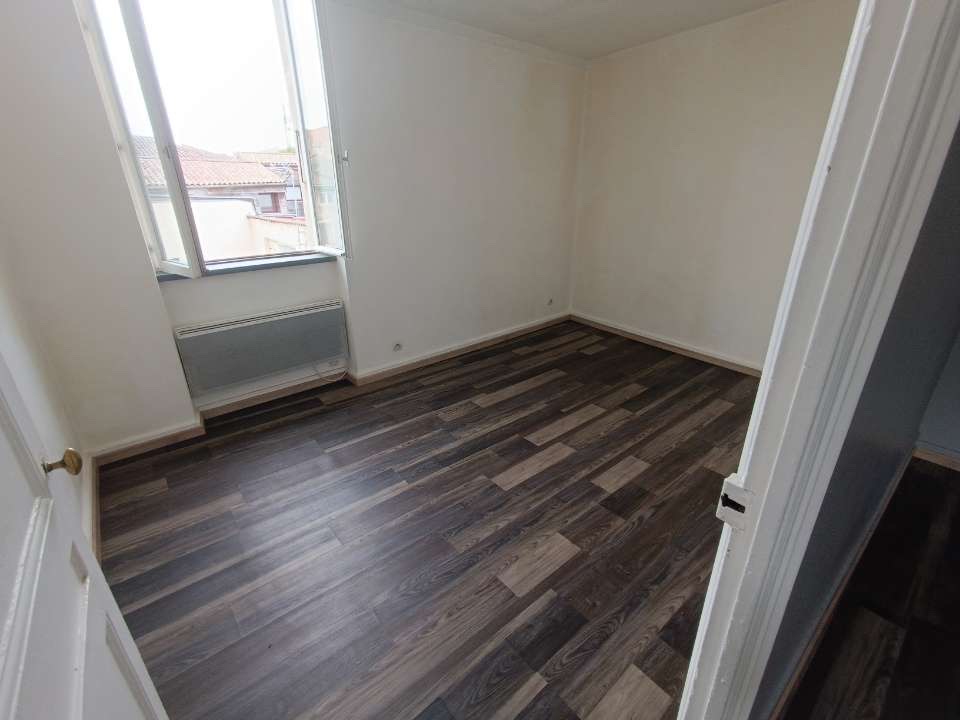 Appartement 3 pièces à Montélimar - image 3
