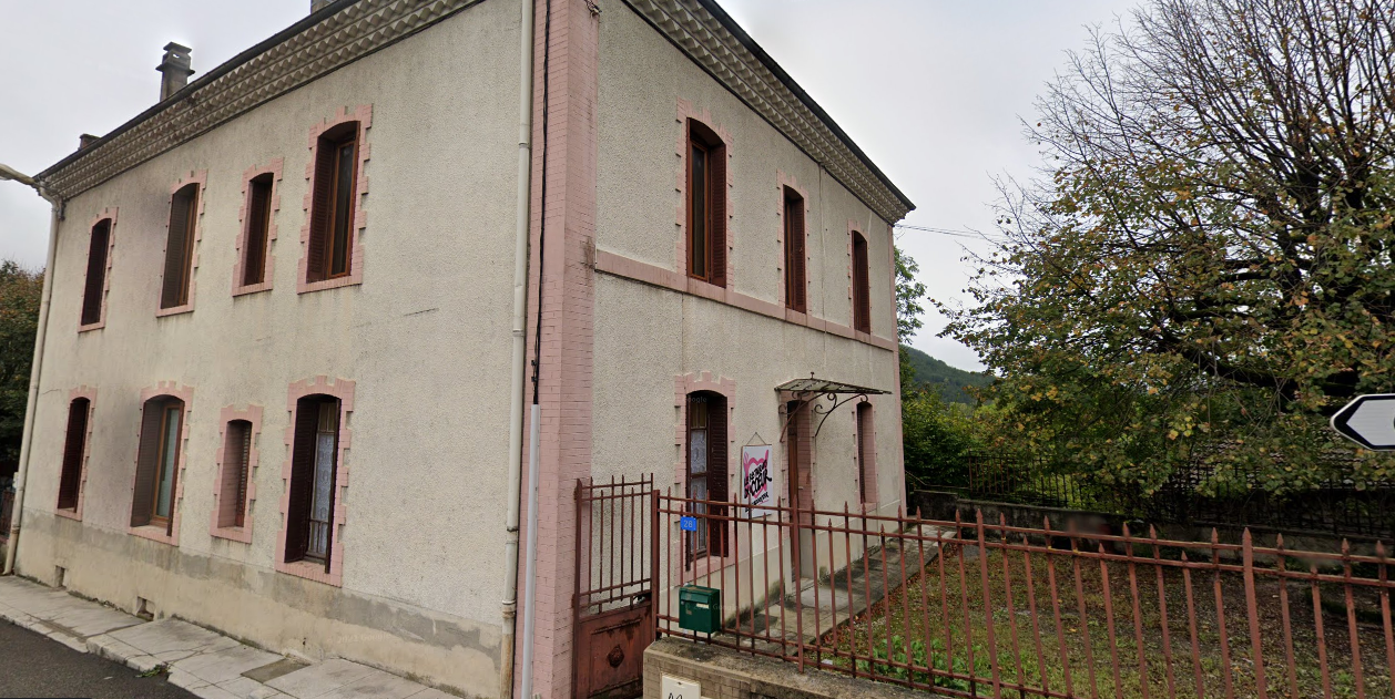 Location  2 pièces26150 Die