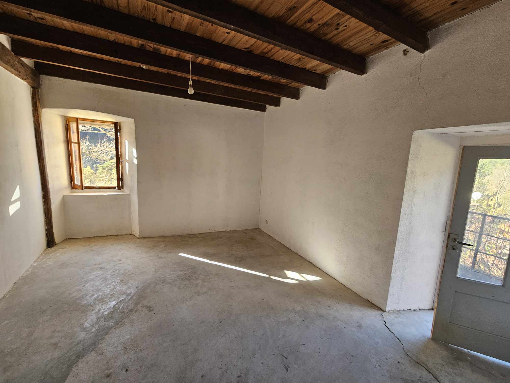 Maison en pierres 7 pièces - image 4