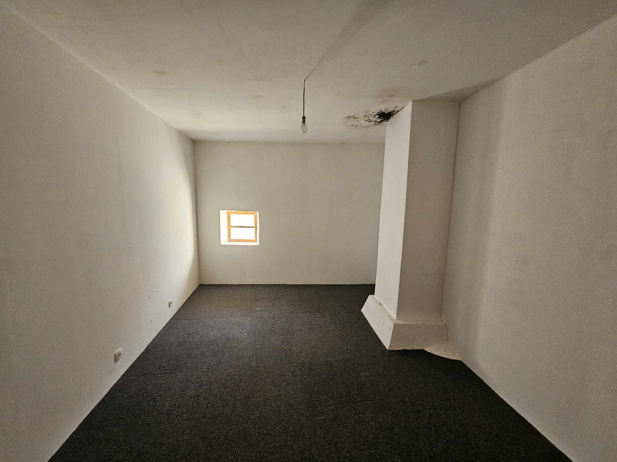 Maison en pierres 7 pièces - image 6