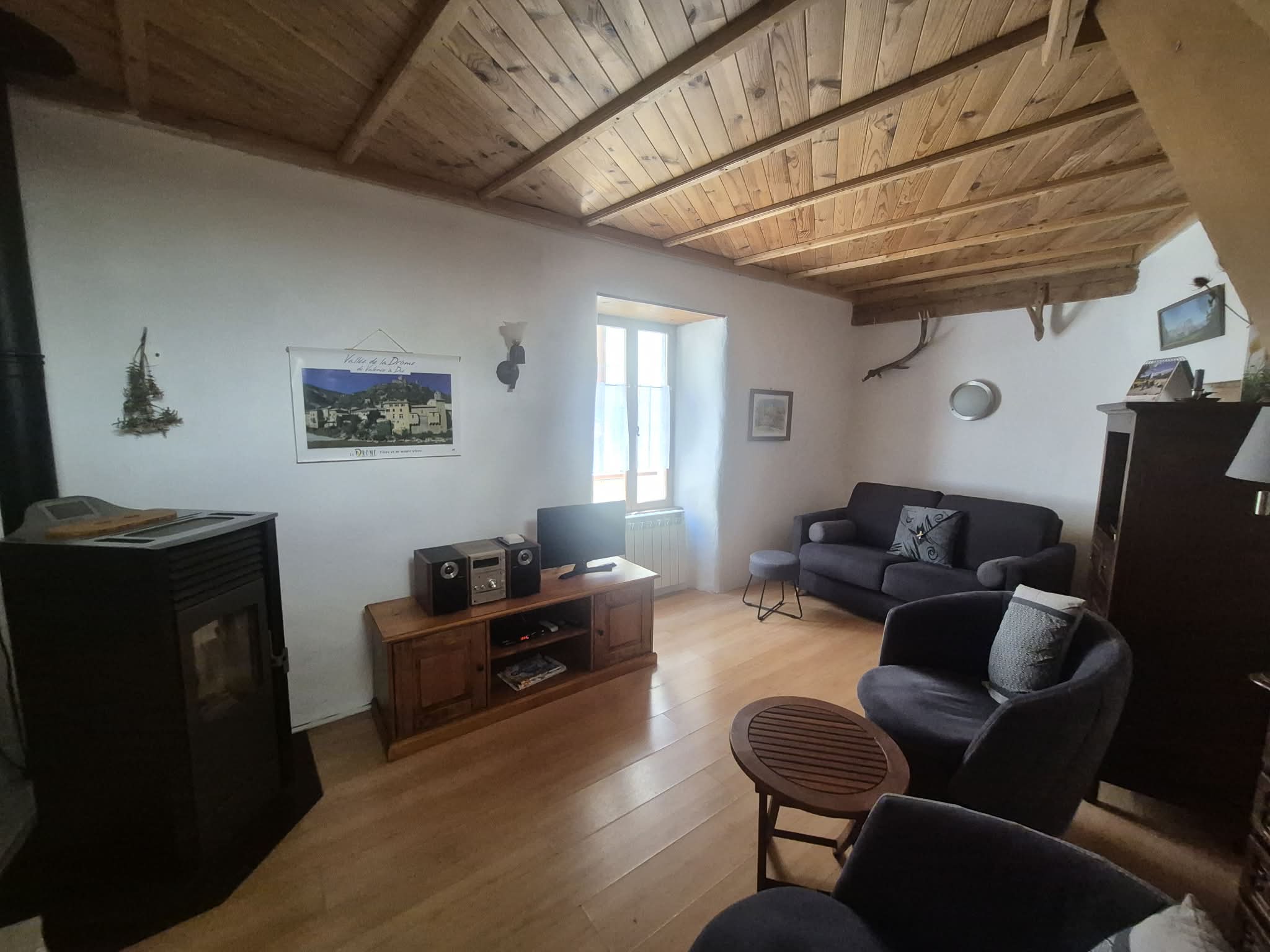 Maison en pierres 3 pièces - image 3