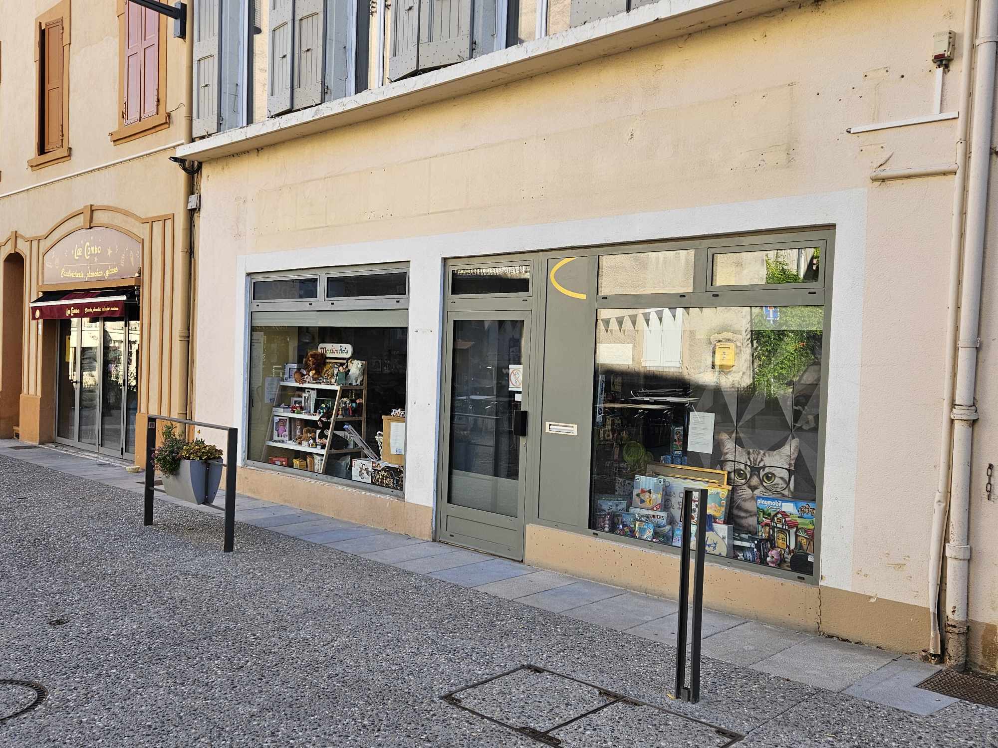 Location Local professionnel 3 pièces26150 Die